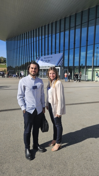 Tom et Laura, consultants FICOBA présents au Forum EPFL 2023 à Lausanne : salon recrutement Suisse et Europe